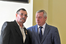 «Жить — значит, строить»...