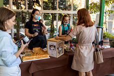 Сто тысяч для двойняшек