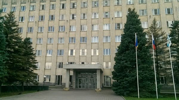 Чиновника из Таганрога обвиняют в получении взятки