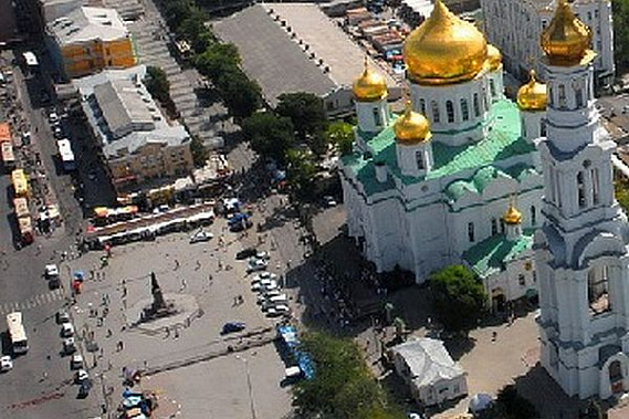 Владыка Меркурий предлагает донскому губернатору переустроить Соборную площадь в Ростове на европейский манер