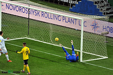 «Ростов» разгромил «Динамо»