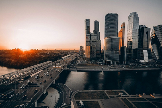 Купля-продажа двухкомнатной квартиры в Москве: к кому обратиться