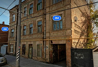 В Ростове, в доме на улице им. Станиславского, обрушилась стена