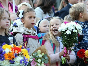 Линейкам, которые проходят в школах 1 сентября, изменят формат