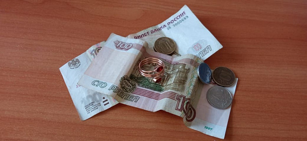 В Новочеркасске снимали порчу с пенсионерок вместе с деньгами