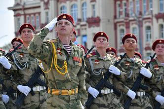 Вопреки всем предупреждениям и ограничениям ростовчане пришли на Парад Победы