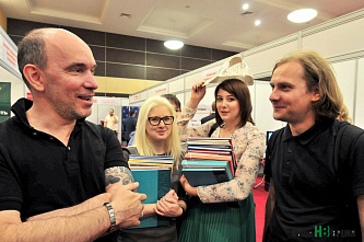 Пока читатели с нами