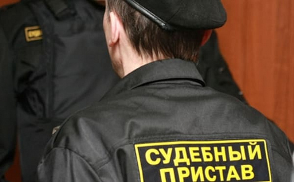 Житель Чертковского района отправится в колонию за избиение судебного пристава