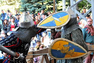 На ристалище вызываются…