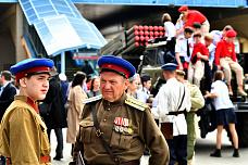 06 05 2026 Почти десять тысяч человек поприветствовали ретропоезд «Победа» в Ростове