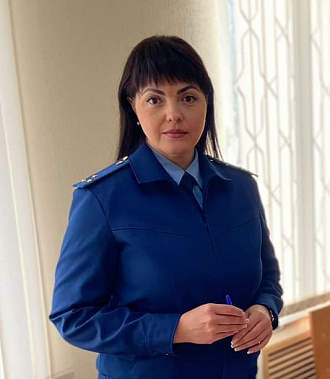 На снимке: помощник прокурора Советского района Алла Дудник