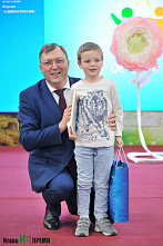 Яркие краски детства