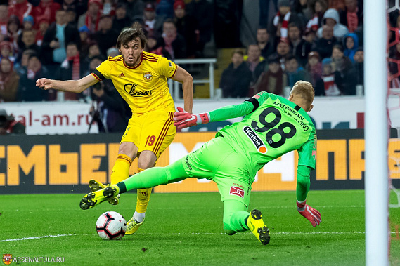 Непредсказуем, тем и интересен