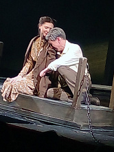 В Ростове показали премьеру спектакля «Сестра, подруга и жена»