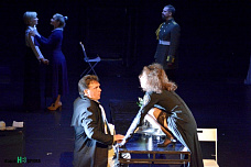 Из эксперимента в премьеры: Молодежный театр покажет две постановки по Бунину