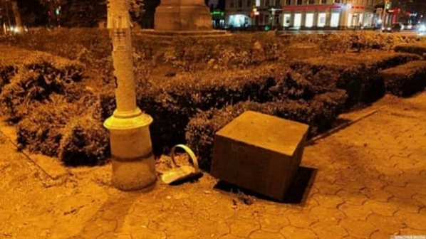 В Новочеркасске разрушили памятник погибшим во времена Гражданской войны