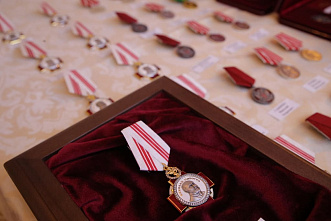 Трое сотрудников ростовской областной клинической больницы удостоены государственных наград