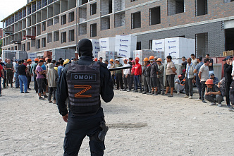 Проверка ростовской стройплощадки выявила нарушения миграционного законодательства