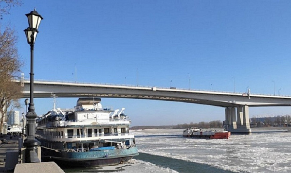 Первые суда готовятся двинуться вниз по Дону. Источник фото: ves-vesti.ru.