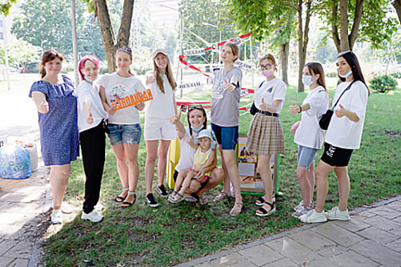 В Аксае собрали #НеХлам