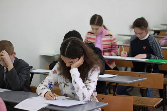 Донские школьники пишут региональные олимпиады