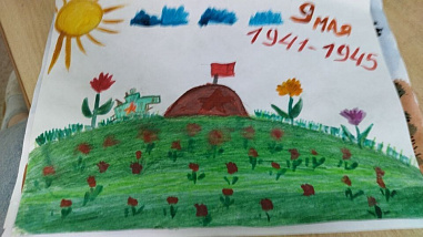 Дети из Ростовской области направили письма-пожелания нашим солдатам на Украину