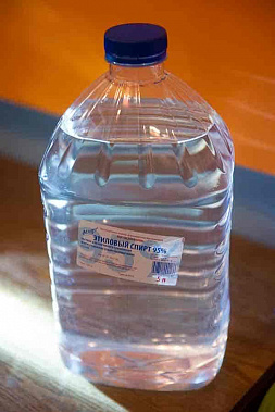 Ужесточат контроль за оборотом лекарств, которые содержат спирт 