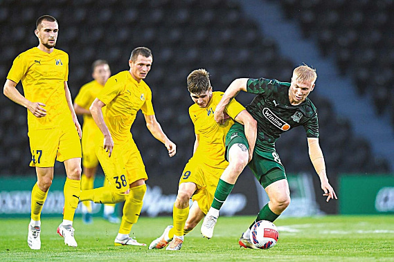 Для «Ростова» это была третья контрольная игра, для «Краснодара» – первая. Но до хорошей формы клубам еще ой, как далеко. Фото с сайта ФК «Краснодар»