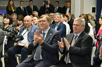 Журналистов Ростовской области поздравили с праздником губернатор и председатель Законодательного собрания