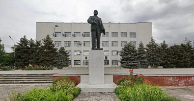 В помещении Константиновской районной администрации проведен обыск