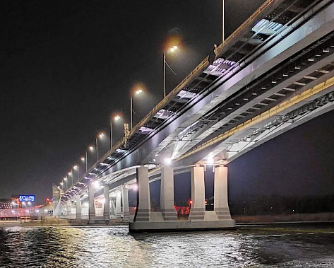 В Ростове начали демонтировать новогодние конструкции