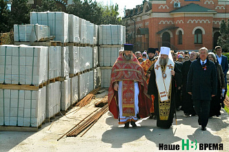 В главном православном воинском храме ЮВО освятили колокола