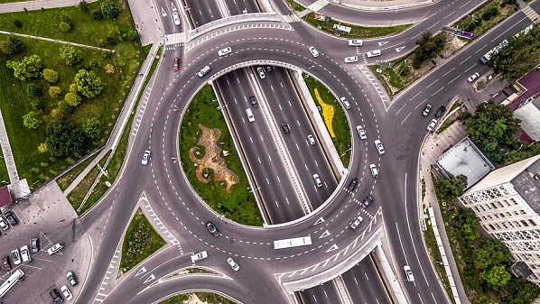 На Театральном спуске Ростова обустроят кольцевую транспортную развязку