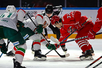 Лед обновленного Дворца спорта принес хоккеистам «Ростова» первые победы 