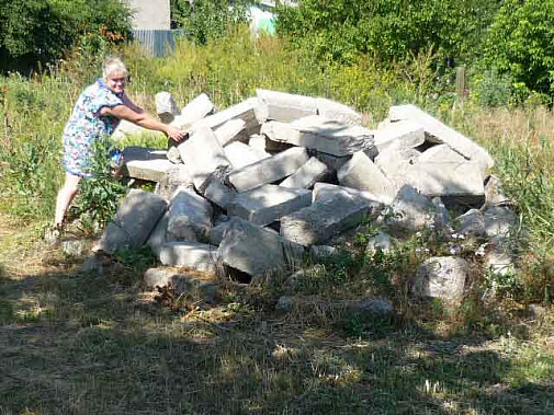Без газа, освещения и каблуков