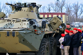 28 03 2026 Школьники Аксайского района с экскурсией побывали в 103 мотострелковом полку