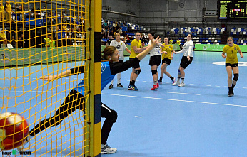 Ростовские гандболистки в первом матче на новой арене РОУОР победили ГК «Ставрополье-2»