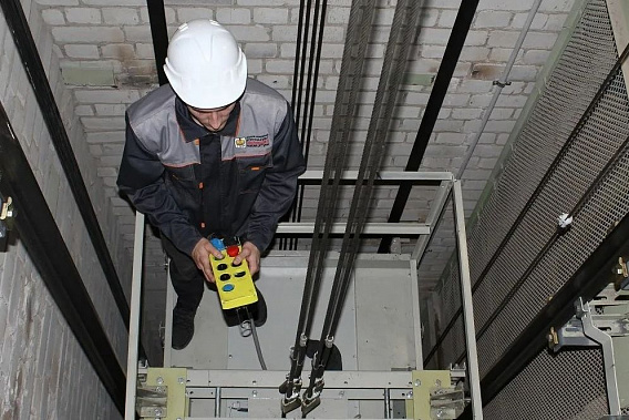 В Ростовской области за два года заменят более 660 лифтов