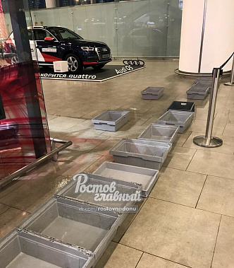 Крыша аэропорта «Платов»дала течь