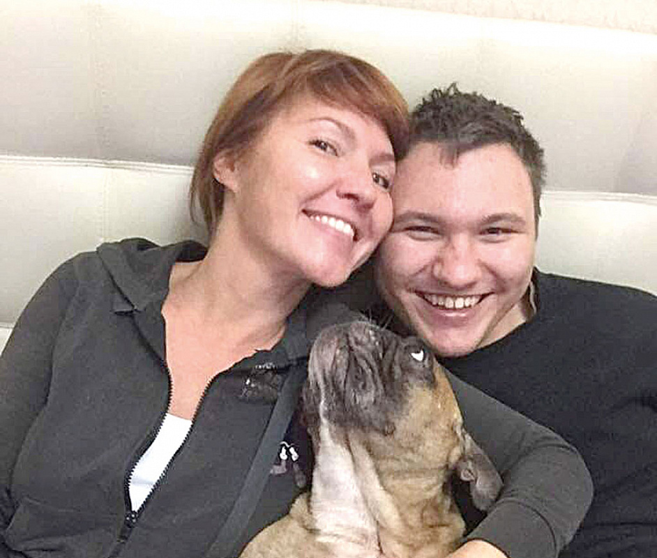 Эта фотография сделана до того, как Никита ушел воевать.