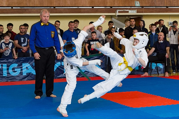 Сражались юные, рубились ветераны