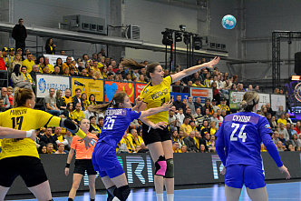 Гандболистки «Ростов-Дона» в последнем матче предварительного этапа разгромили «Луч»