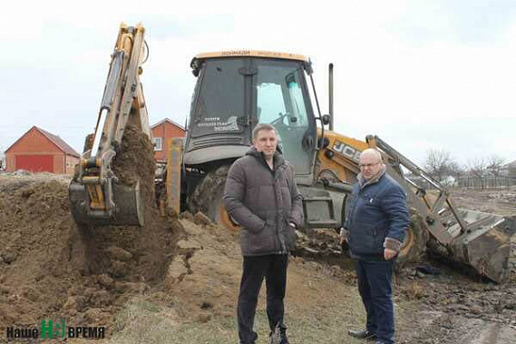 Александр ЛОТАРЕВ и Сергей ФИЛИМОНОВ уверены: сейчас у людей нет необходимости «сплавлять» ТКО со своего подворья пиратскими методами. И привычка вывозить мусор абы куда скоро отомрет.