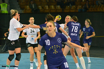 Донские гандболистки одолели АГУ-«Адыиф» в домашнем матче