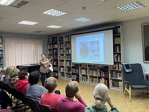 Ростов-на-Дону: в краеведческом библиотечно-информационном центре имени М. А. Шолохова провели информационный час «Юбилей газеты «Наше время»