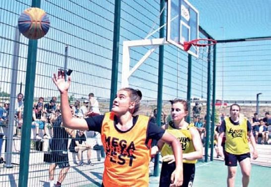 Как косы ни расплетай…