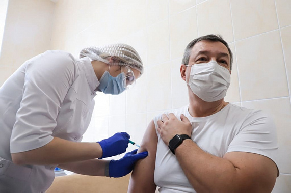 В Ростове закрыли два мобильных пункта вакцинации и открыли один