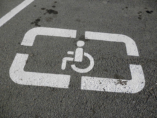 Бесплатная парковка для инвалидов - по новым правилам
