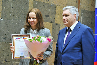 С наступающим профессиональным праздником, коллеги!