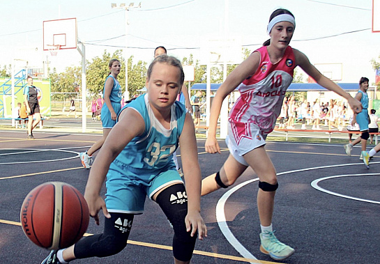 В Неклиновском районе завершились матчи баскетбольного фестиваля «Золотая осень»